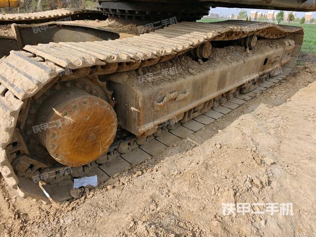 單側(cè)履帶整體（整機(jī)外觀）