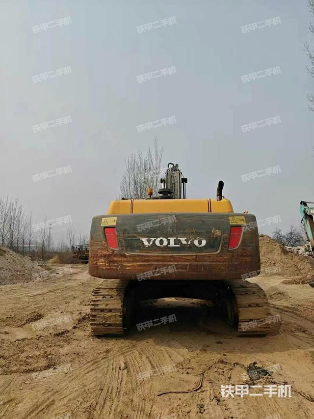 駕駛室頂部（整機(jī)外觀）