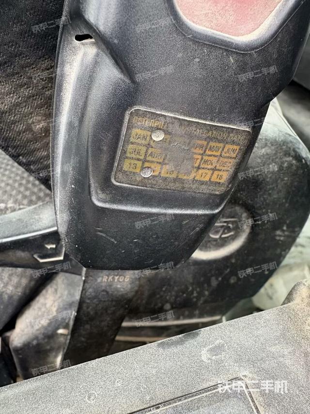 頂棚整體(駕駛室部分) 頂棚整體(駕駛室部分)