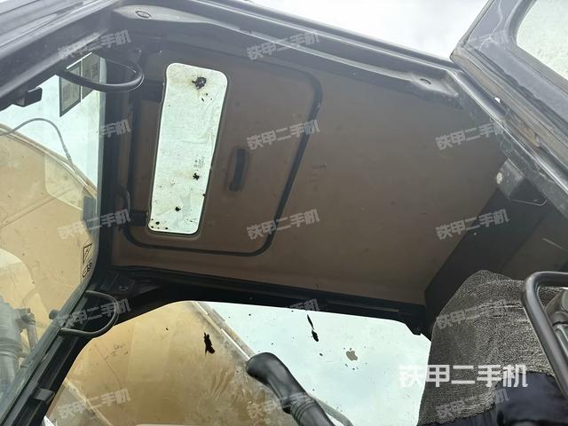 座椅左側(cè)控制臺/音響/含左手柄（駕駛室部分）