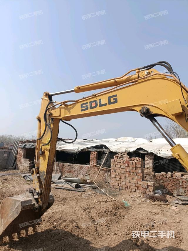 鏟斗45度（工作和回轉(zhuǎn)裝置）