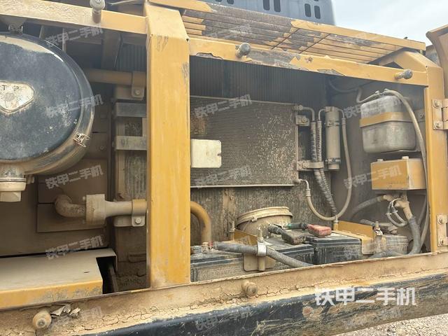 散熱器正面（大件艙室）