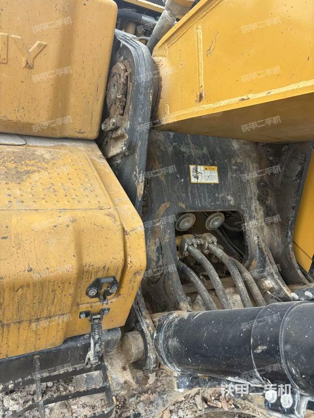 小臂整體右前（工作和回轉(zhuǎn)裝置）