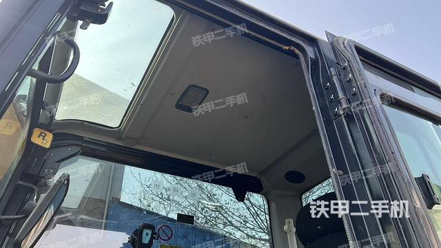 頂棚整體（駕駛室部分）