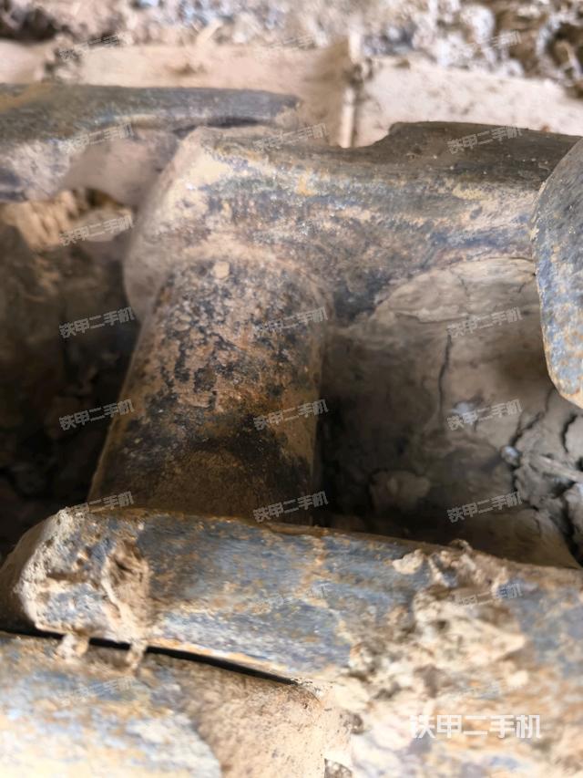 右側(cè)行走馬達(dá)蓋板（行走機(jī)構(gòu)）