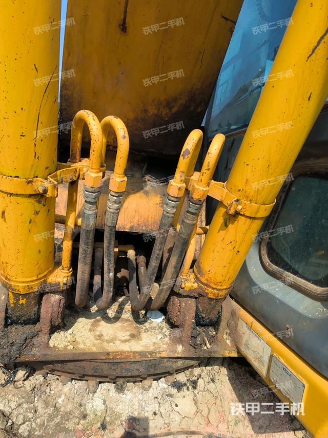 大臂根部?斜視（工作和回轉(zhuǎn)裝置）