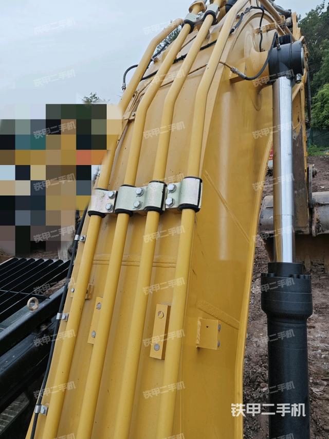 大臂背部俯視（工作和回轉(zhuǎn)裝置）