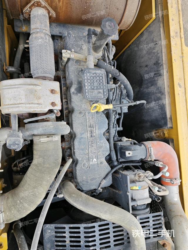 氣門室蓋螺絲特寫(上車部件) 氣門室蓋螺絲特寫(上車部件)