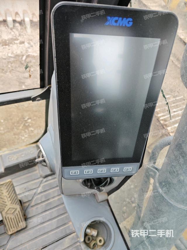 顯示屏?(駕駛室部分) 顯示屏?(駕駛室部分)