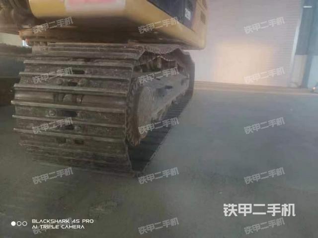 单侧履带整体（整机外观）