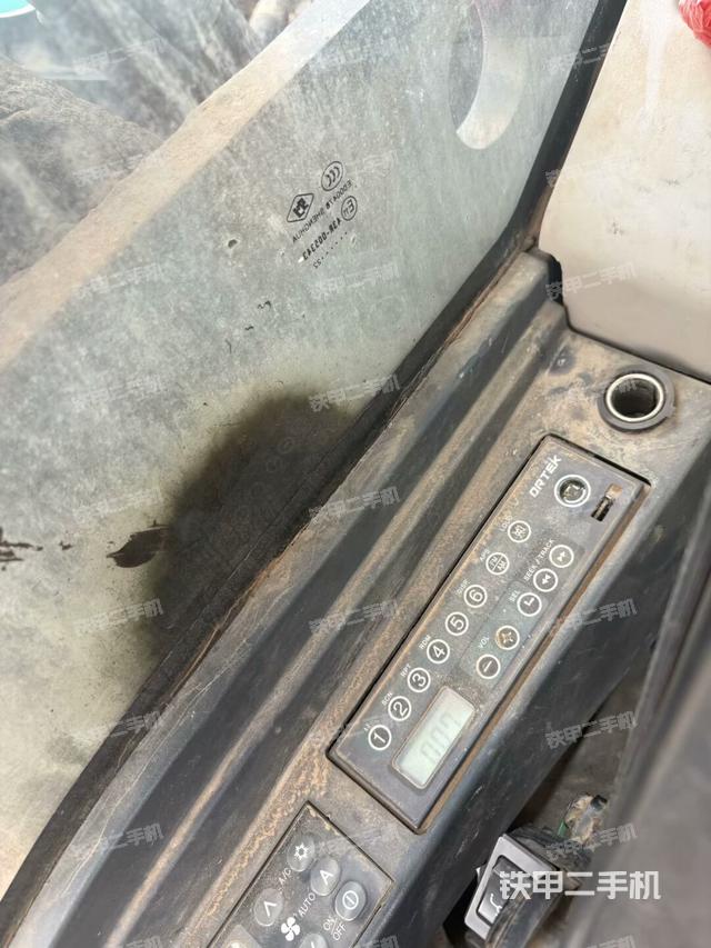 座椅后部(駕駛室部分) 座椅后部(駕駛室部分)