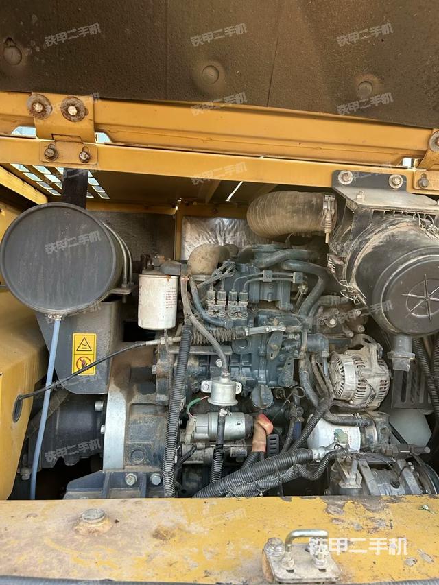 發(fā)動機(jī)室（上車部件）