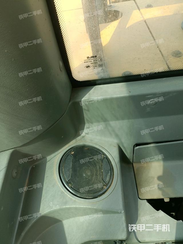 后窗玻璃角標(biāo)（駕駛室部分）