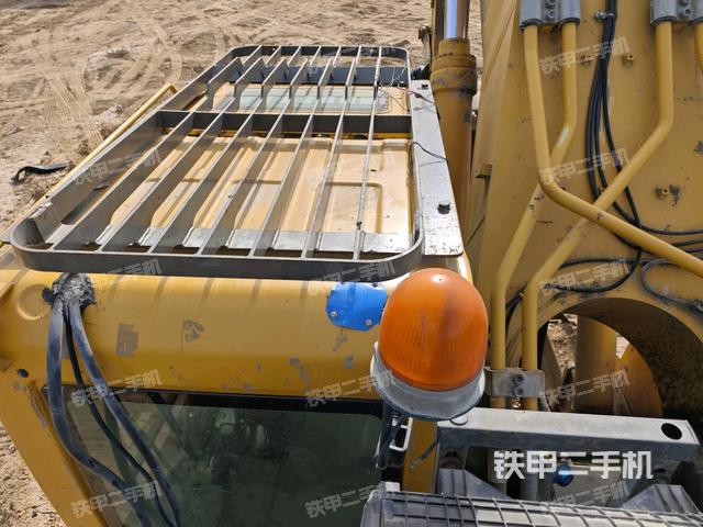 駕駛室頂部（整機(jī)外觀）