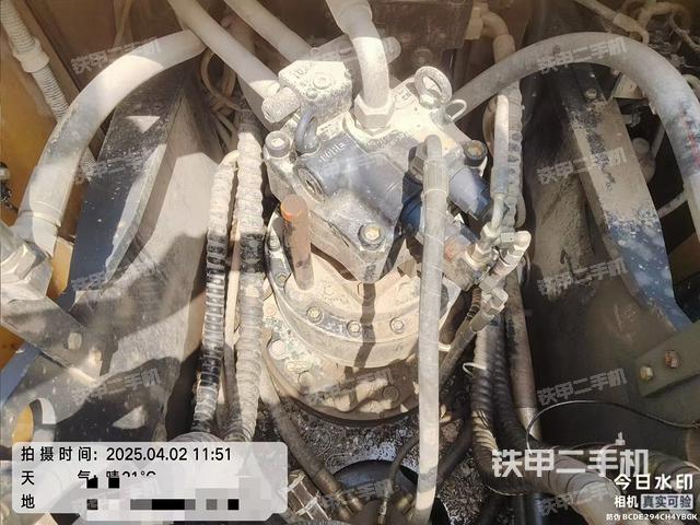 回轉(zhuǎn)馬達(dá)和主控閥(整機(jī)外觀) 回轉(zhuǎn)馬達(dá)和主控閥(整機(jī)外觀)