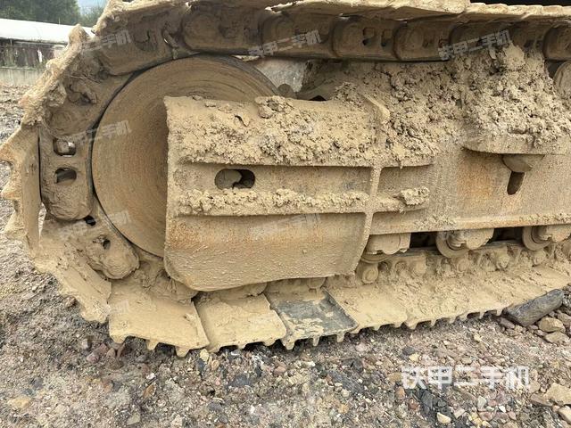 右側(cè)履帶整體（行走機構(gòu)）