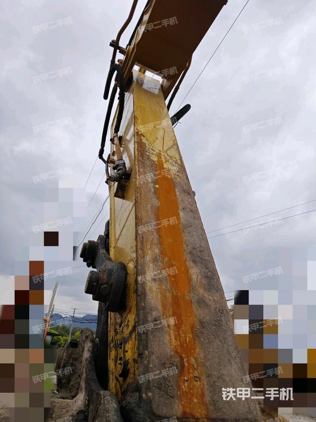 小臂整體左后(工作和回轉(zhuǎn)裝置) 小臂整體左后(工作和回轉(zhuǎn)裝置)