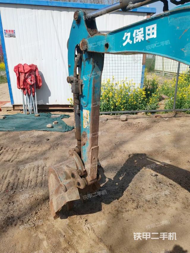 駕駛室整體（整機外觀）