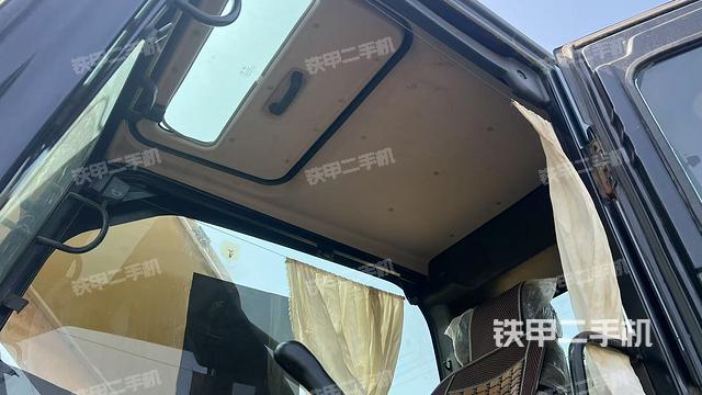 頂棚整體（駕駛室部分）