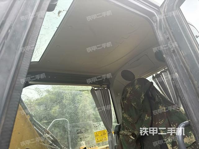 頂棚整體(駕駛室部分) 頂棚整體(駕駛室部分)