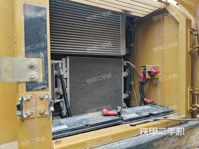 散熱器室(大件艙室) 散熱器室(大件艙室)