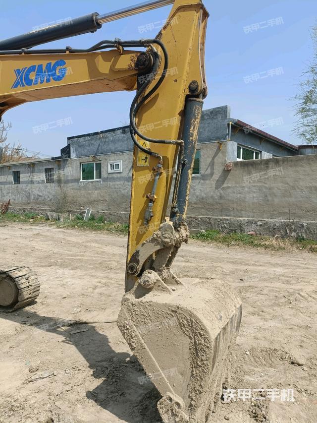 小臂整體右前(工作和回轉(zhuǎn)裝置) 小臂整體右前(工作和回轉(zhuǎn)裝置)