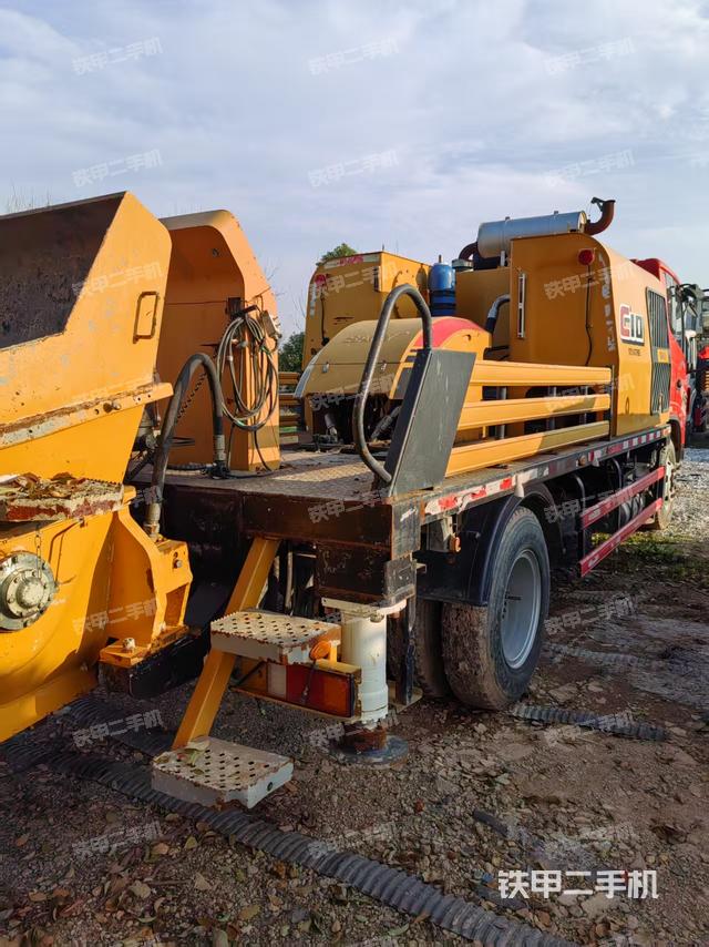 整機右后45°（設(shè)備外觀及核心部件）