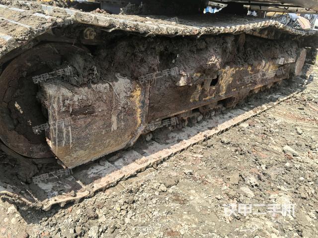 左側(cè)履帶整體?（行走機(jī)構(gòu)）