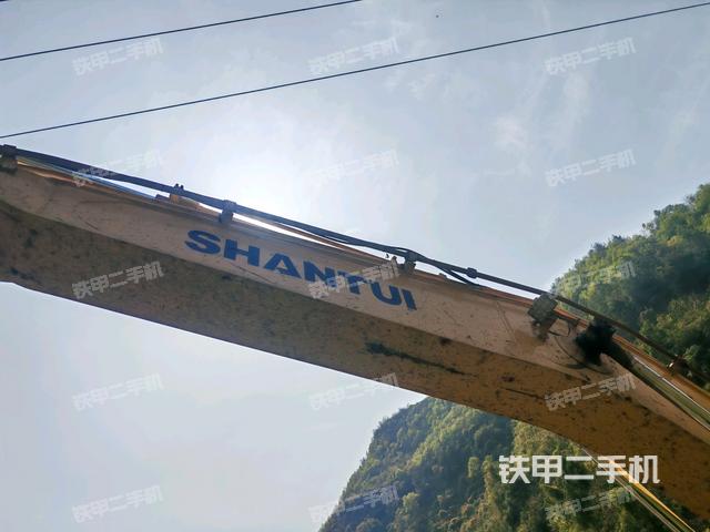 大臂油缸整體?豎拍(工作和回轉(zhuǎn)裝置) 大臂油缸整體?豎拍(工作和回轉(zhuǎn)裝置)
