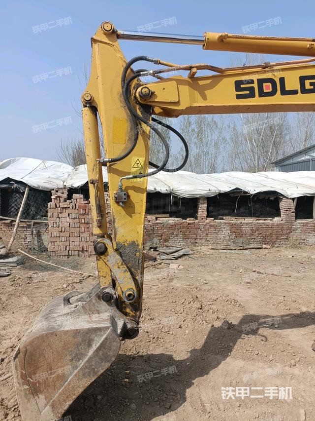 小臂整體左后（工作和回轉(zhuǎn)裝置）