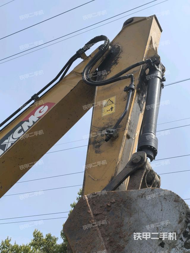 大臂油缸整體?豎拍（工作和回轉(zhuǎn)裝置）