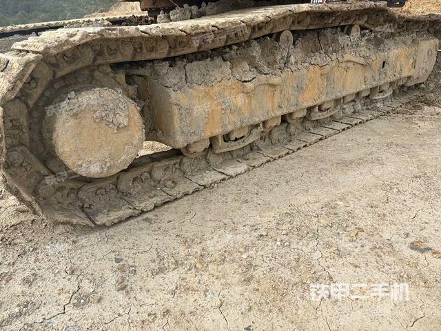 左驅(qū)動(dòng)輪(行走機(jī)構(gòu)) 左驅(qū)動(dòng)輪(行走機(jī)構(gòu))