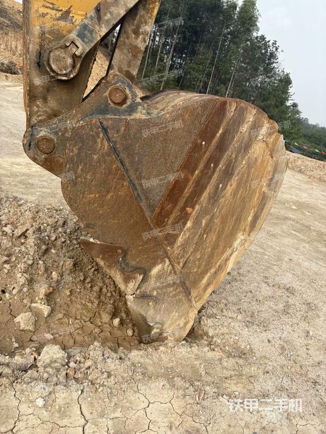 小臂整體左后（工作和回轉(zhuǎn)裝置）