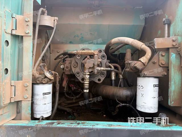 電瓶(大件艙室) 電瓶(大件艙室)