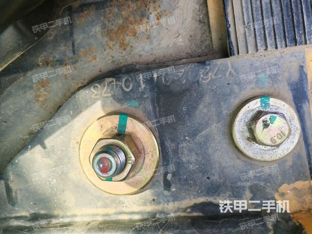 駕駛室正側(cè)(駕駛室部分) 駕駛室正側(cè)(駕駛室部分)