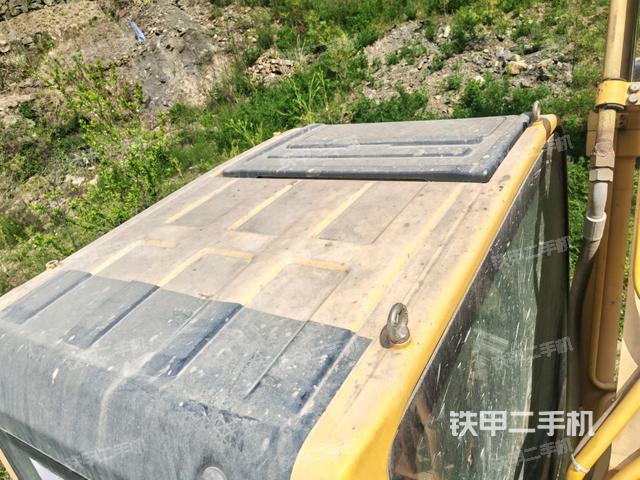 駕駛室頂部俯視(上車部件) 駕駛室頂部俯視(上車部件)