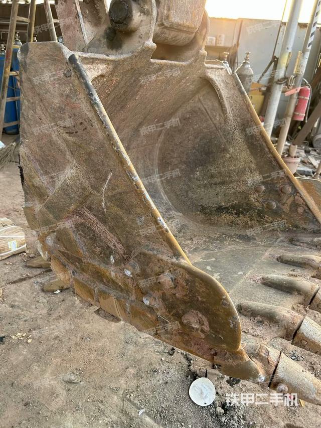 鏟斗45度（工作和回轉(zhuǎn)裝置）