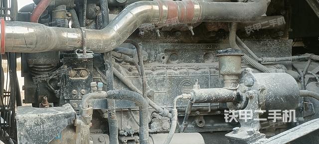 發(fā)動(dòng)機(jī)右側(cè)(整機(jī)外觀及大件) 發(fā)動(dòng)機(jī)右側(cè)(整機(jī)外觀及大件)