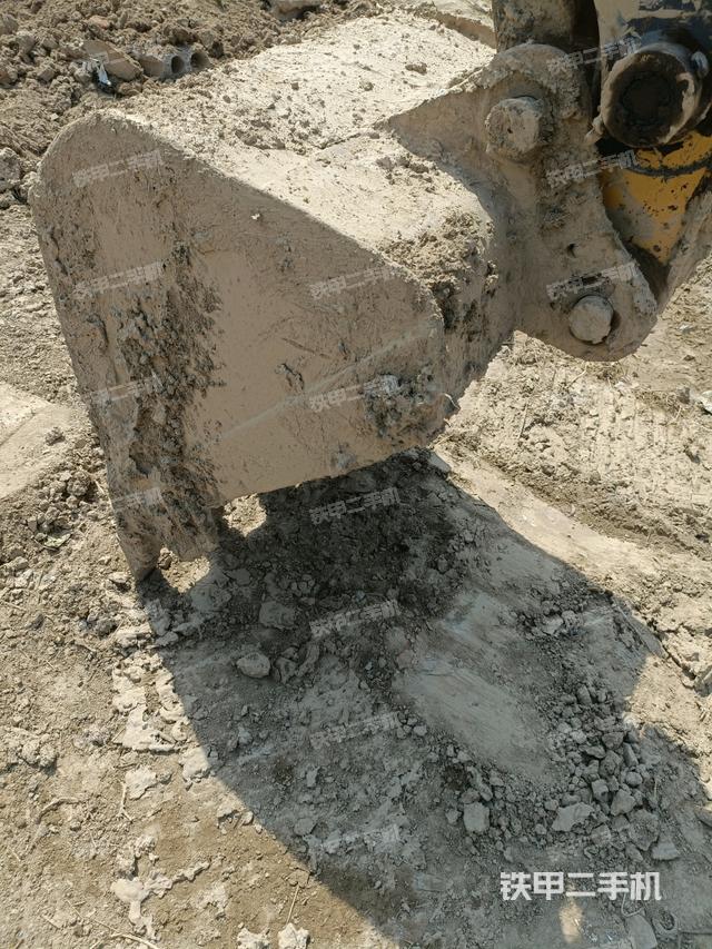 鏟斗45度(工作和回轉(zhuǎn)裝置) 鏟斗45度(工作和回轉(zhuǎn)裝置)