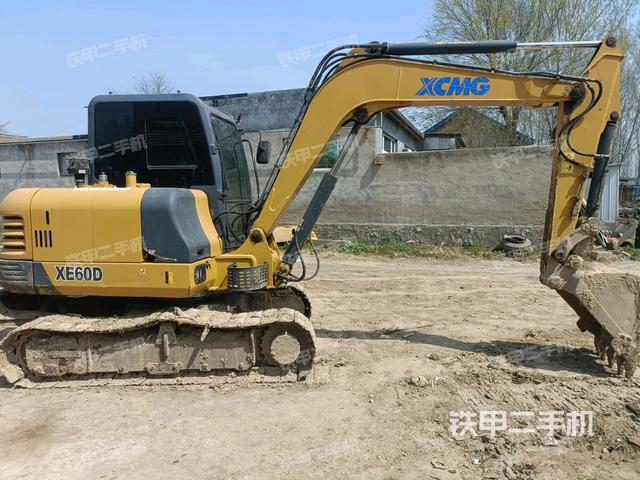 右前45(整機(jī)外觀) 右前45(整機(jī)外觀)