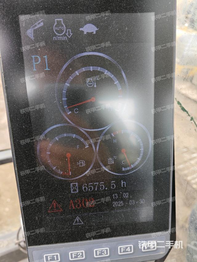 小時表(駕駛室部分) 小時表(駕駛室部分)