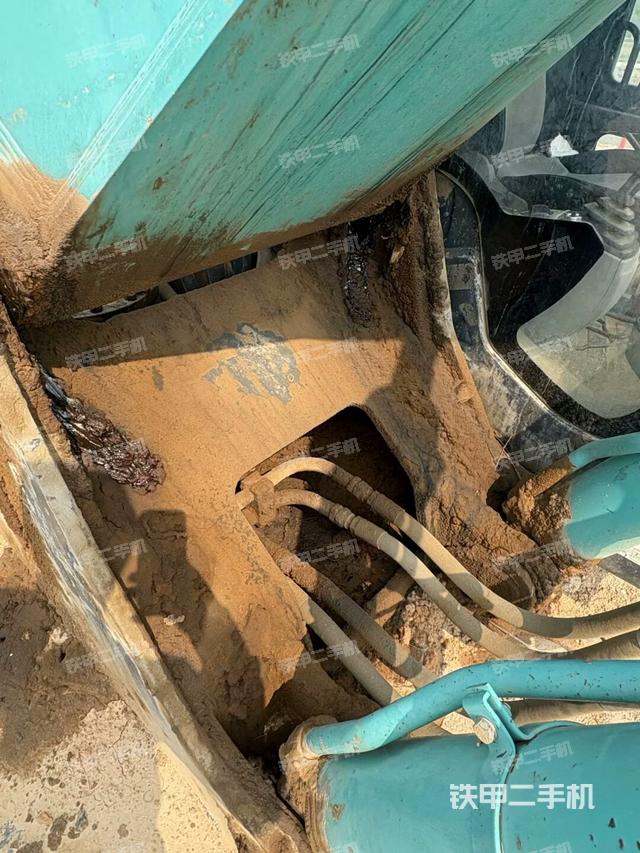 鏟斗45度(工作和回轉(zhuǎn)裝置) 鏟斗45度(工作和回轉(zhuǎn)裝置)