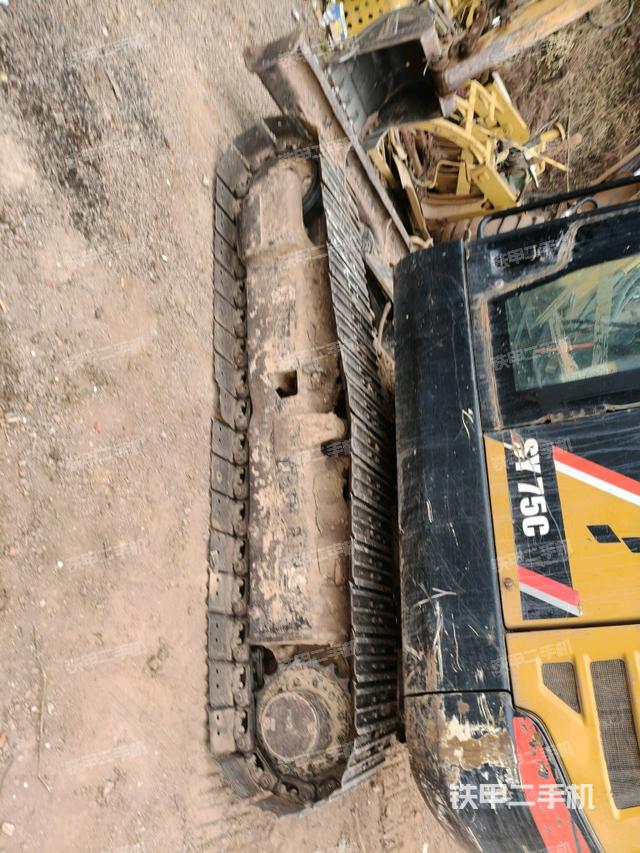 單側(cè)履帶整體（整機(jī)外觀）