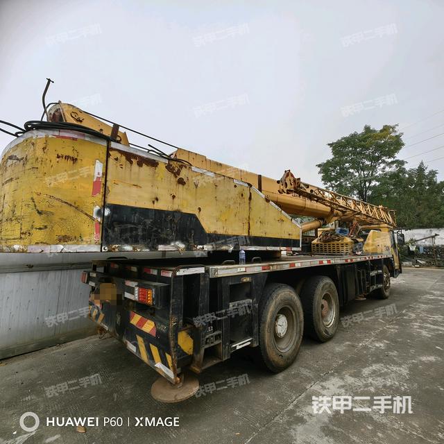 右前45度（汽車起重機(jī)外觀）