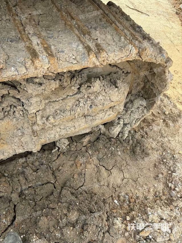 右側(cè)履帶整體（行走機(jī)構(gòu)）