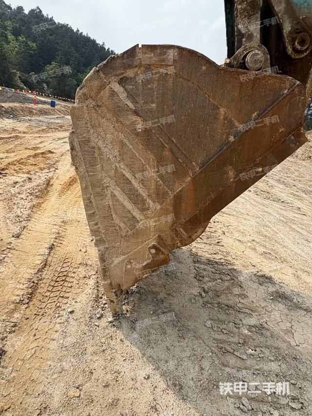 大臂整體?右側(cè)(工作和回轉(zhuǎn)裝置) 大臂整體?右側(cè)(工作和回轉(zhuǎn)裝置)