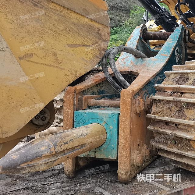 整机左侧（设备外观及核心部件）