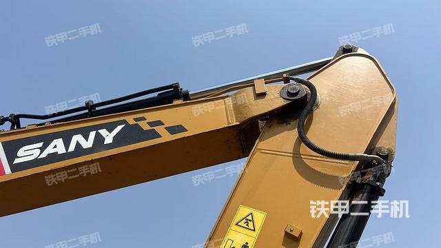 小臂整體右前（工作和回轉裝置）