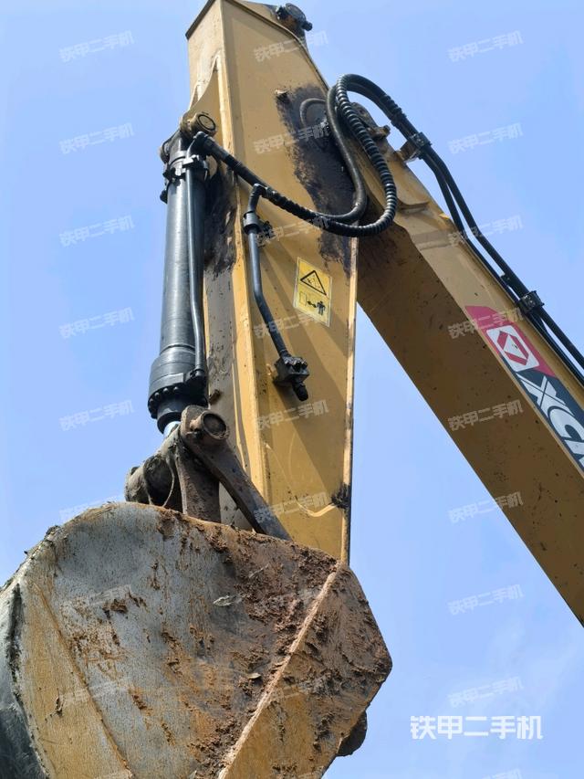 小臂整體左后（工作和回轉(zhuǎn)裝置）