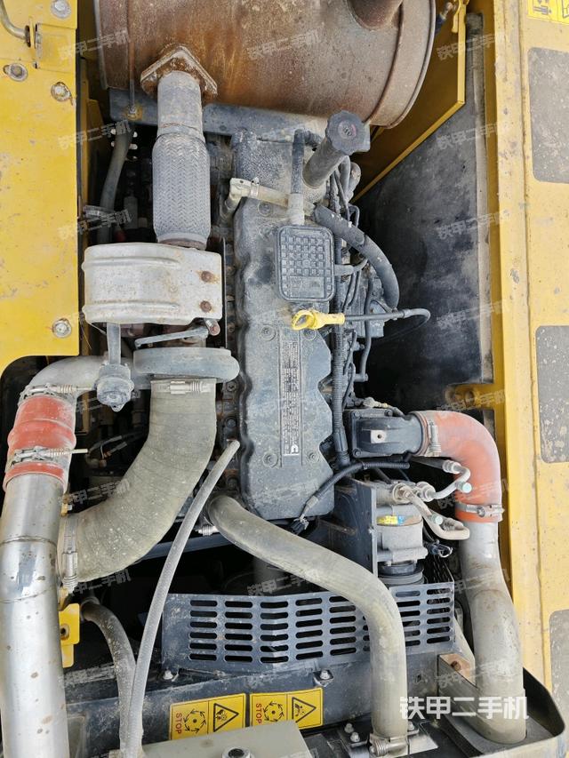 發(fā)動機室(上車部件) 發(fā)動機室(上車部件)